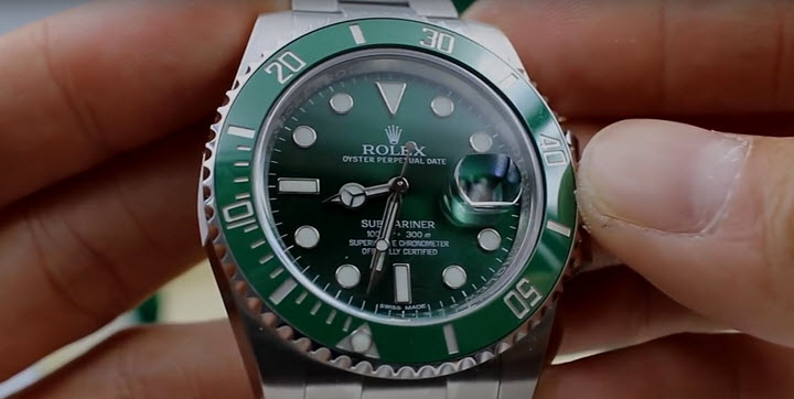 Hulk Rolex 116610LV Submariner Stainless Steel Watch Review