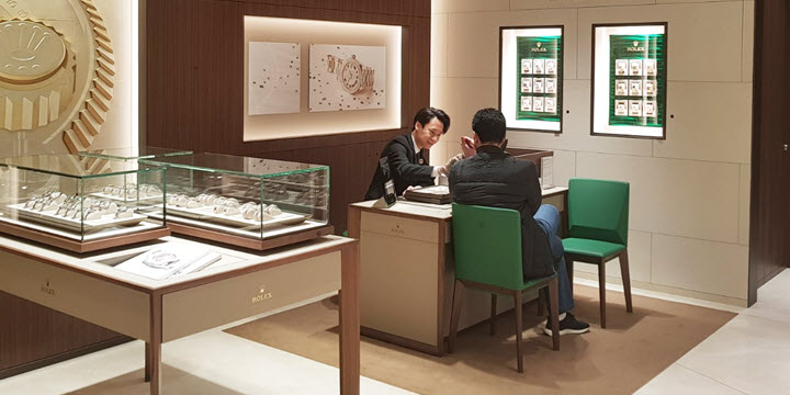 rolex watch showroom