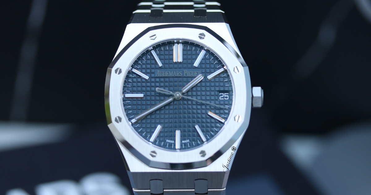 Audemars Piguet Royal Oak 41mm Stainless Steel Blue Dial 15510ST.OO.1320ST.06 - Jaztime Blog - Best price on new and used Luxury Watches-4
