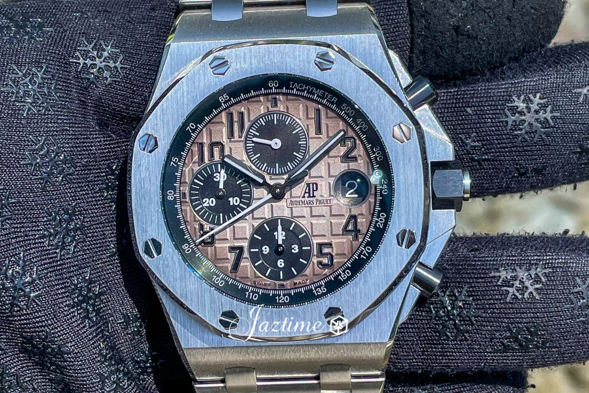 Displaying the Audemars Piguet Royal Oak Brick Offshore Chronograph Platinum 42mm Gray Arabic Dial Bracelet 26470PT.OO.1000PT.01 - Jaztime Blog - New & Used Luxury Watches - Orange County - CA - Jaztime Blog