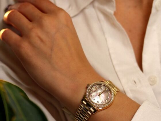 Rolex Datejust 31 Yellow Gold Black Mother of Pearl Diamond Bezel 278288RBR