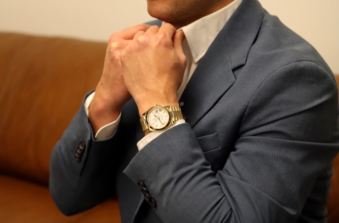 Rolex Day-Date 40 President Yellow Gold White Roman Dial 228238