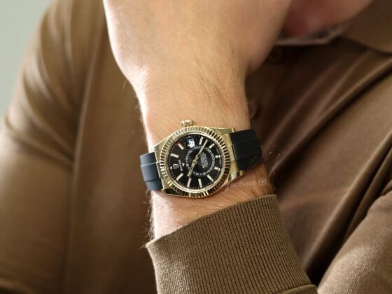 Rolex Sky-Dweller Yellow Gold Black Dial Oysterflex 326238
