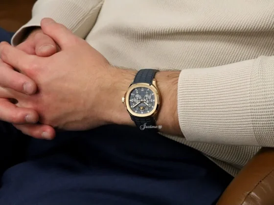 Patek Philippe Aquanaut Annual Calendar Rose Gold Blue Gray 5261R-001