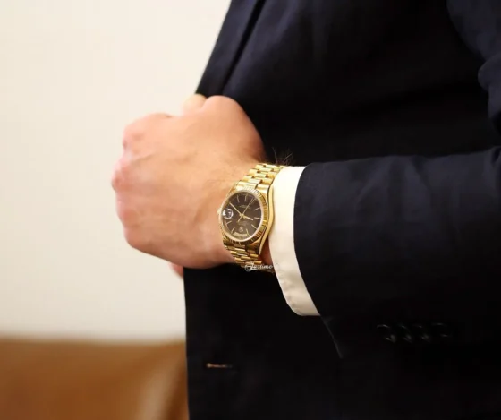 Rolex Day-Date 36 Yellow Gold Black Index Dial 118238