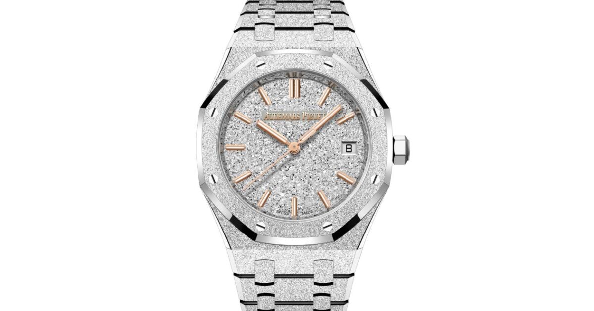 Audemars Piguet Royal Oak Frosted Gold Selfwinding Rhodium Crystal Sand Dial 77450BC.GG.1361BC.01