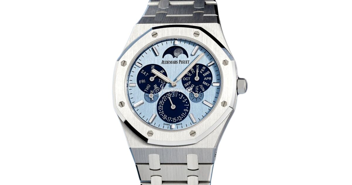 Royal oak selfwinding perpetual calendar ultra thin price 2025