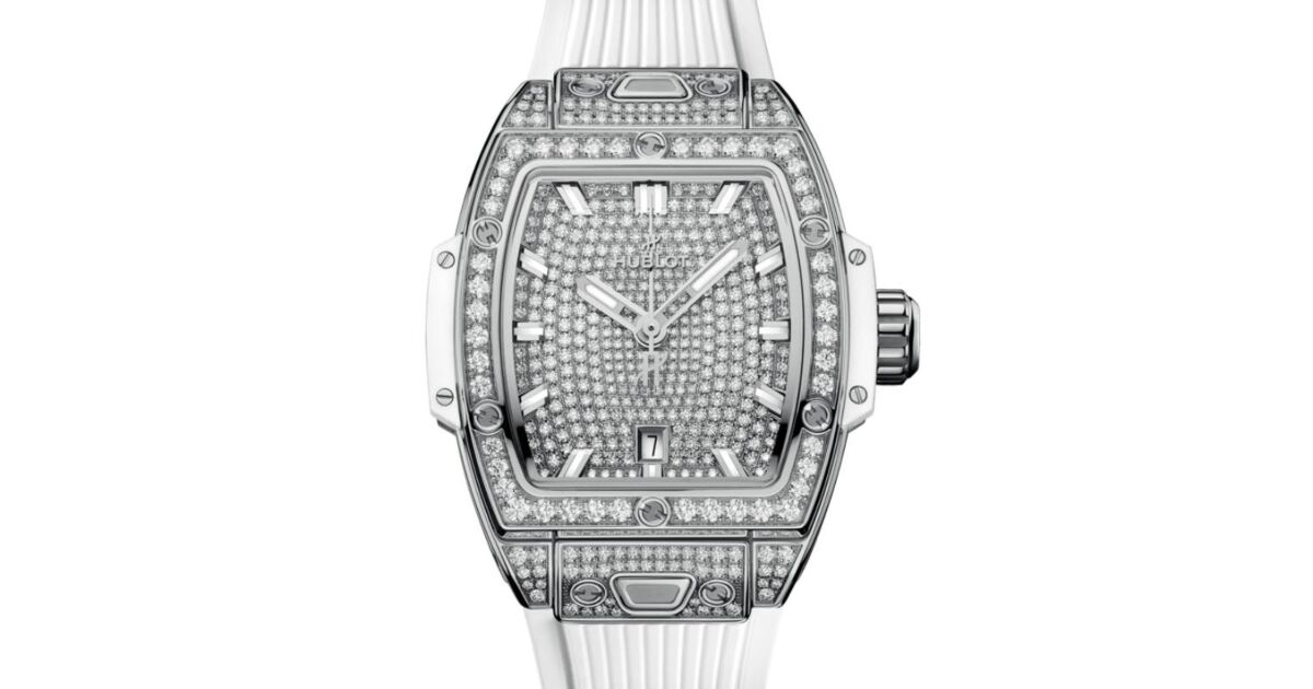 BIGBANG’S2017 WELLCOMING COLLECTION Hublot Shaped Spirit of Big Bang 3-Hands Steel White Full