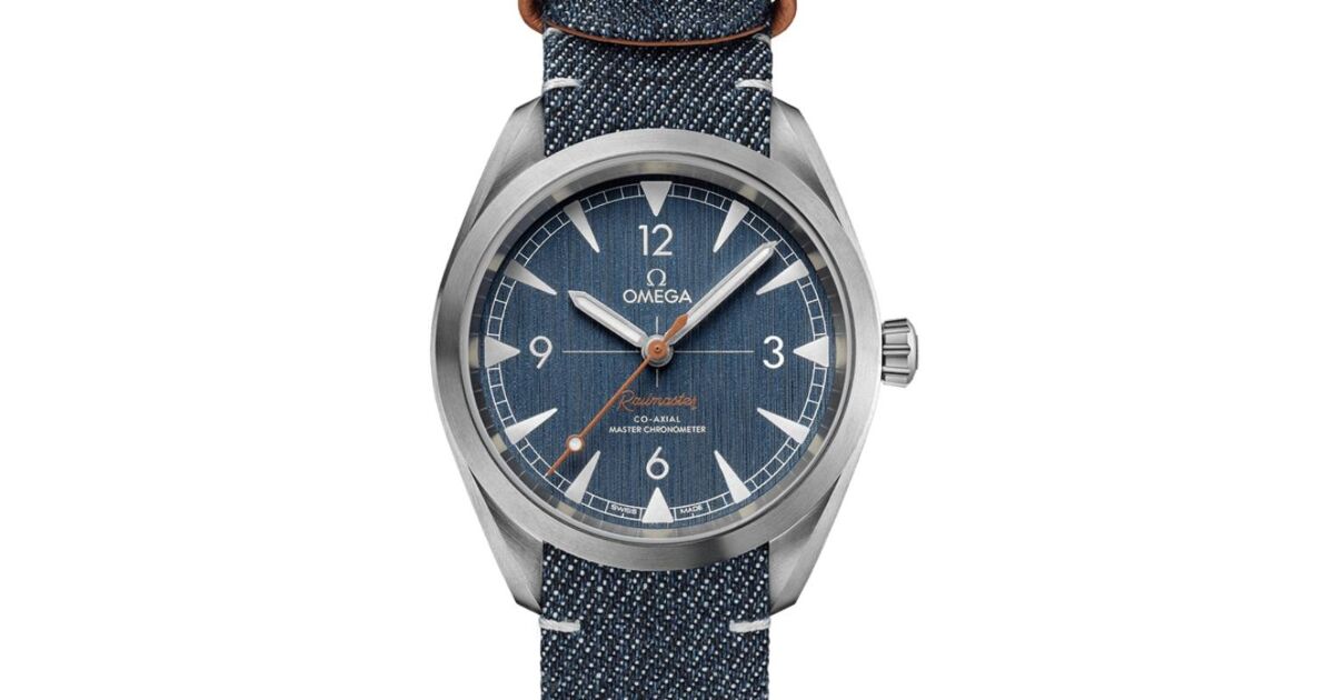 Omega Seamaster Railmaster 40mm Steel Blue Dial NATO Strap 220.12.40.20.03.001