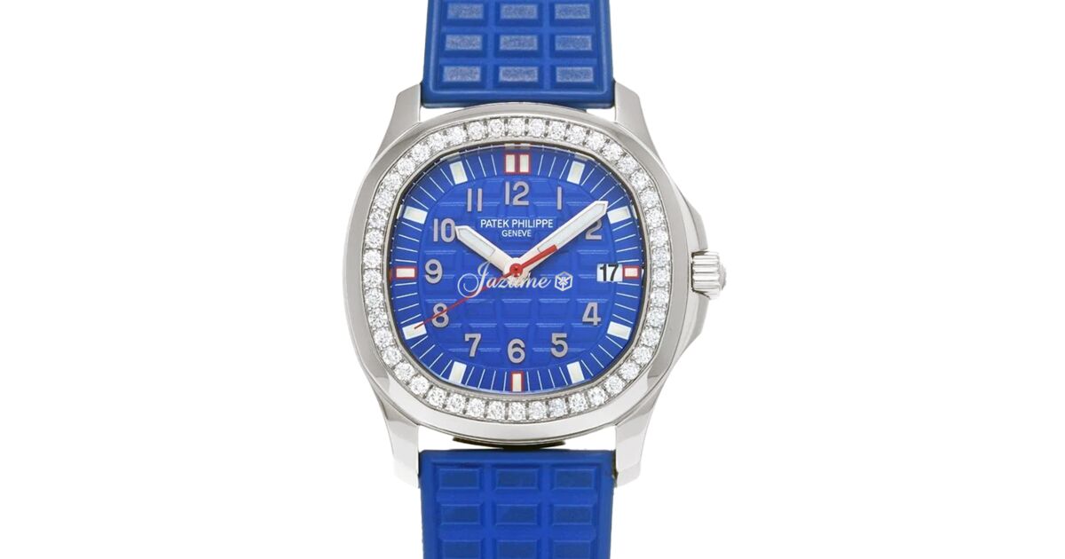 Patek Philippe Aquanaut Luce Steel Diamonds Blue Dial 5067A 014
