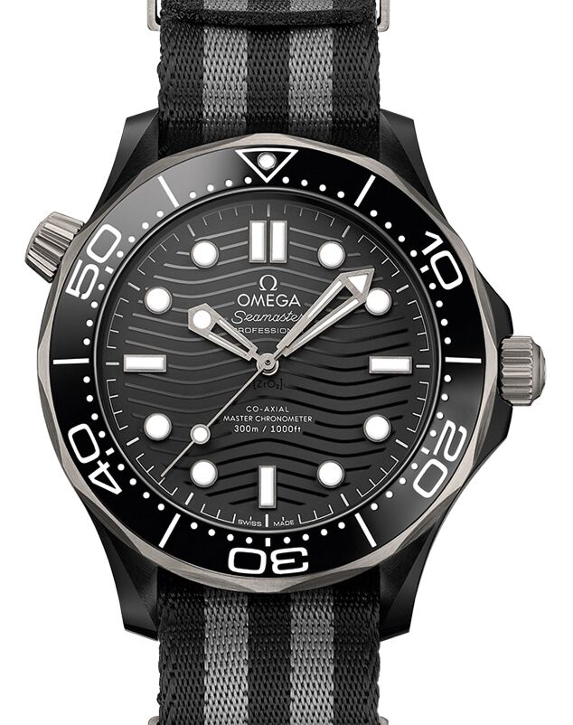 Omega Seamaster Diver 300M 43.5mm Ceramic Black Dial NATO Strap 210.92.44.20.01.002