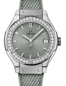 Hublot Classic Fusion 3-Hands Titanium Sage Green Diamonds 33mm 581.NX.891G.NR.1104