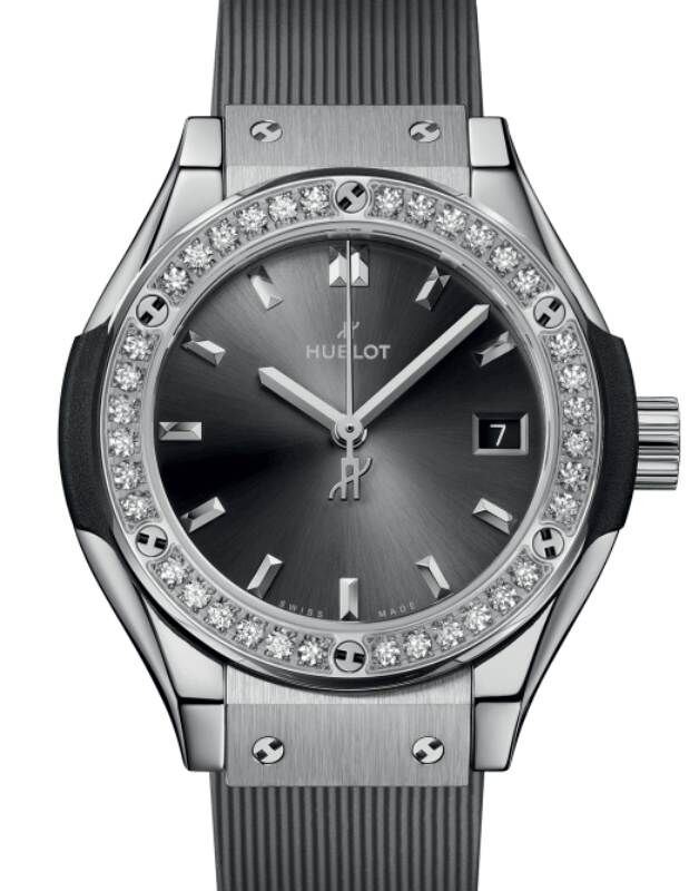 HUBLOT 水筒 Hublot Classic Fusion Aerofusion Moonphase King Gold