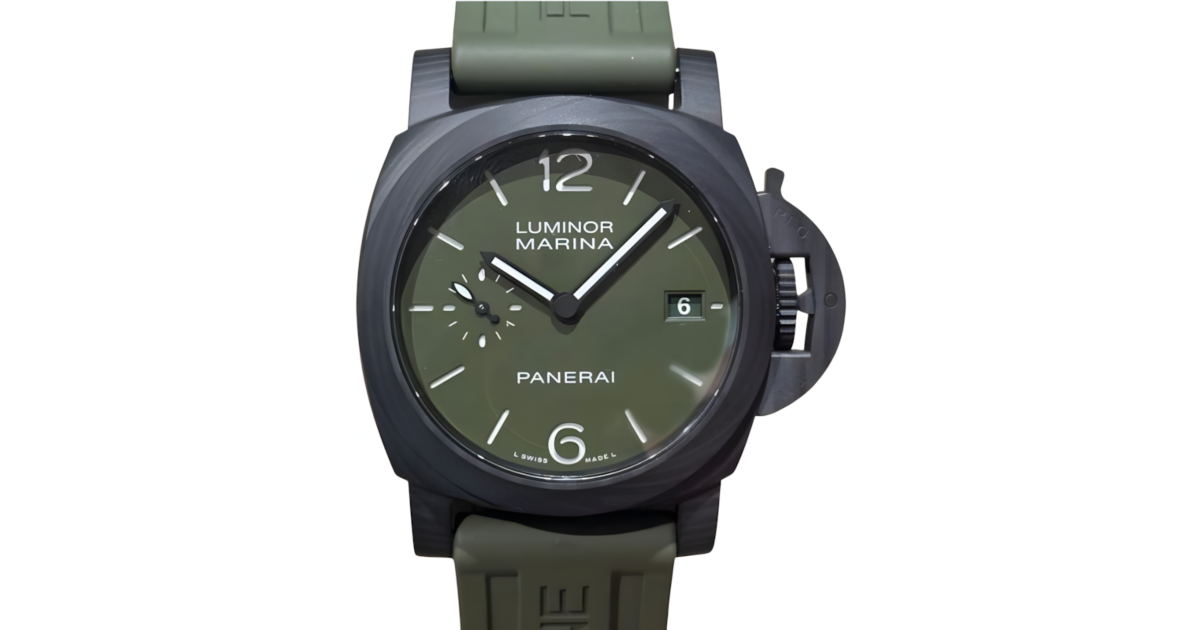 Panerai Luminor Quaranta Carbotech 40mm Green Dial Rubber Strap