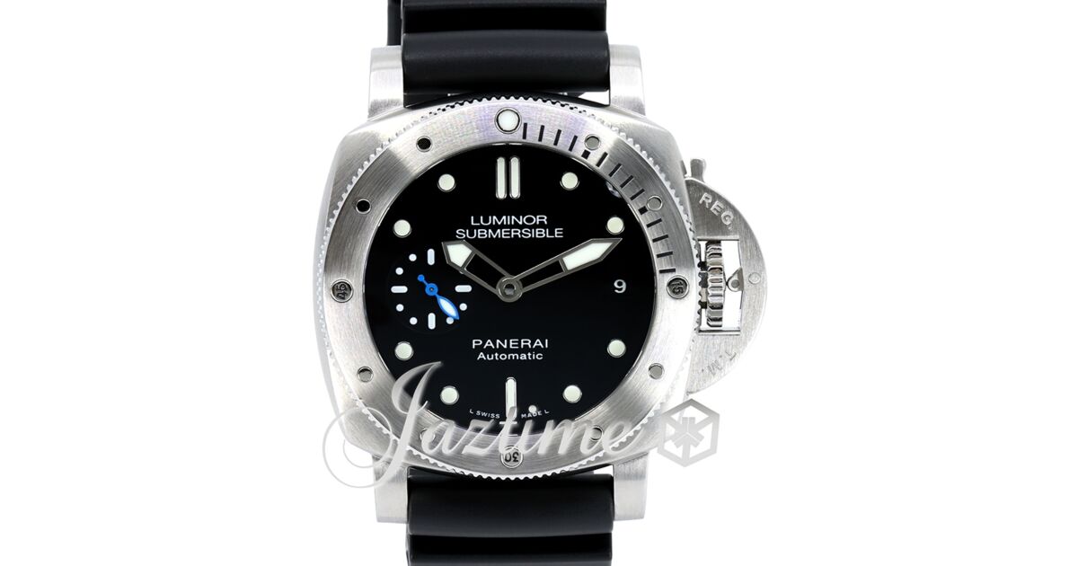 Panerai Submersible Stainless Steel 42mm Black Dial Rubber Strap