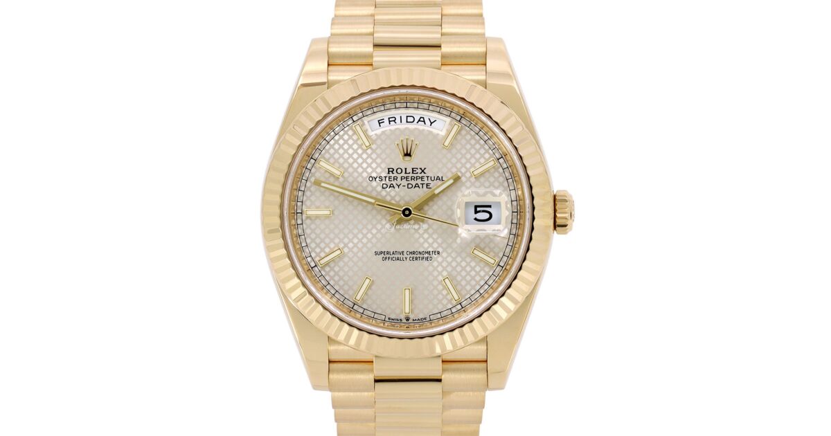 Rolex Day-Date 40 President Yellow Gold Silver Diagonal Motif