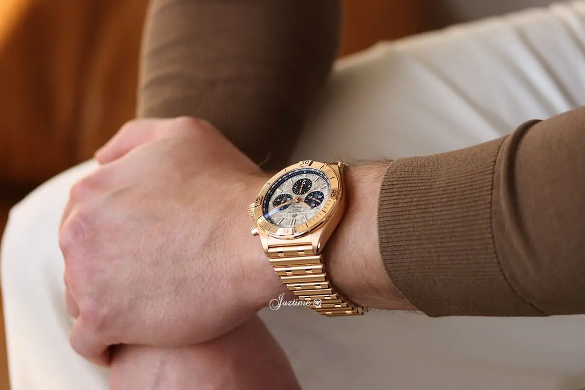 Breitling Chronomat B01 42 Erling Haaland Red Gold RB01347A1F1R1 — 4