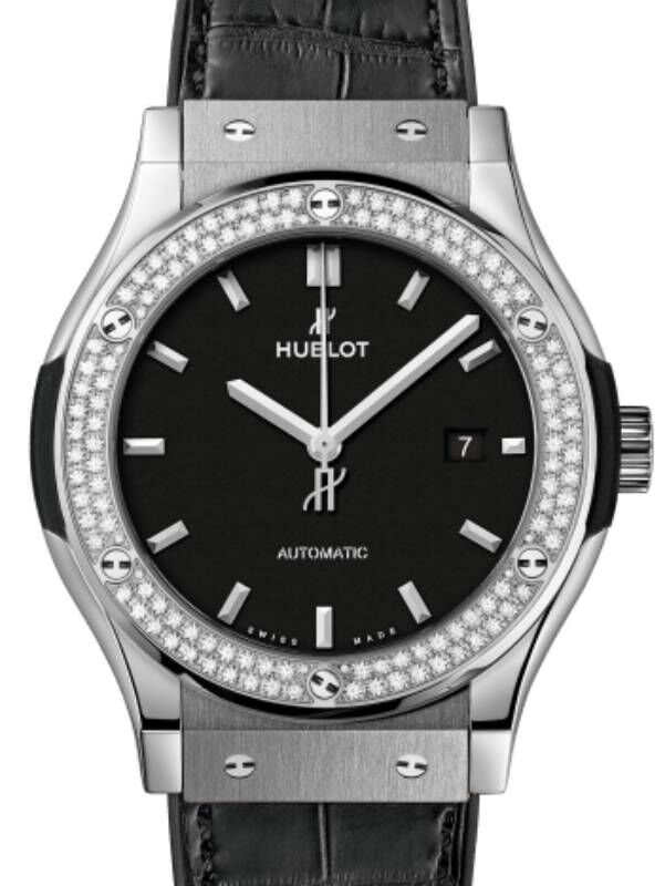 Hublot Classic Fusion 3-Hands Titanium Diamonds 42mm Black Dial