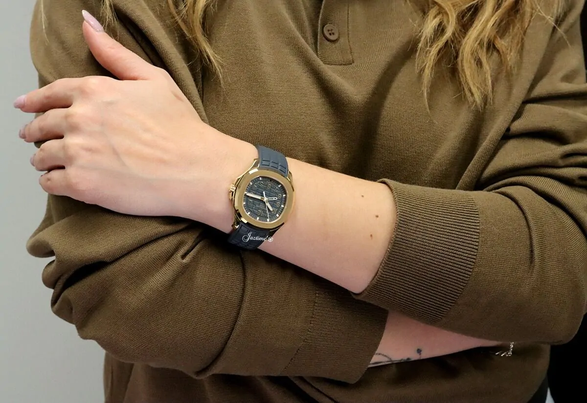 Patek Philippe Aquanaut Travel Time Rose Gold Blue Gray Dial 5269R-001 — 3