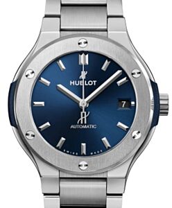 Hublot Classic Fusion 3-Hands Blue Titanium Bracelet 38mm 568.NX.7170.NX - BRAND NEW