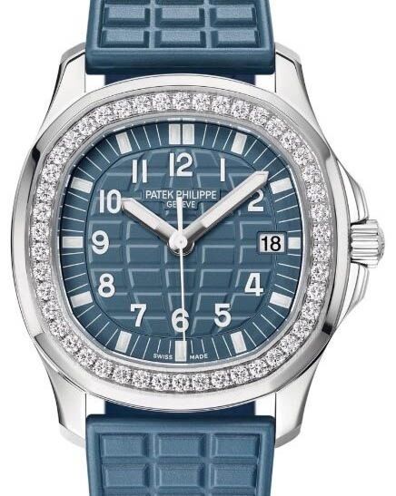 Patek Philippe Aquanaut Ladies Stainless Steel Blue Dial 5067A-025