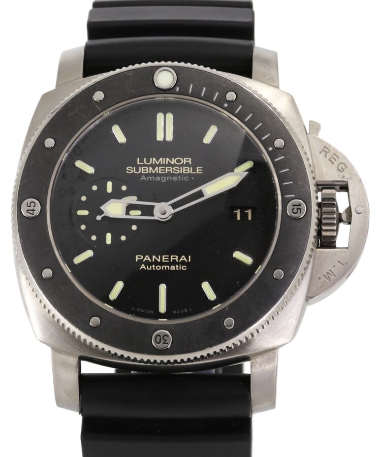 Panerai PAM 389 Luminor Submersible Amagnetic 1950 47mm Titanium Diver - PRE-OWNED