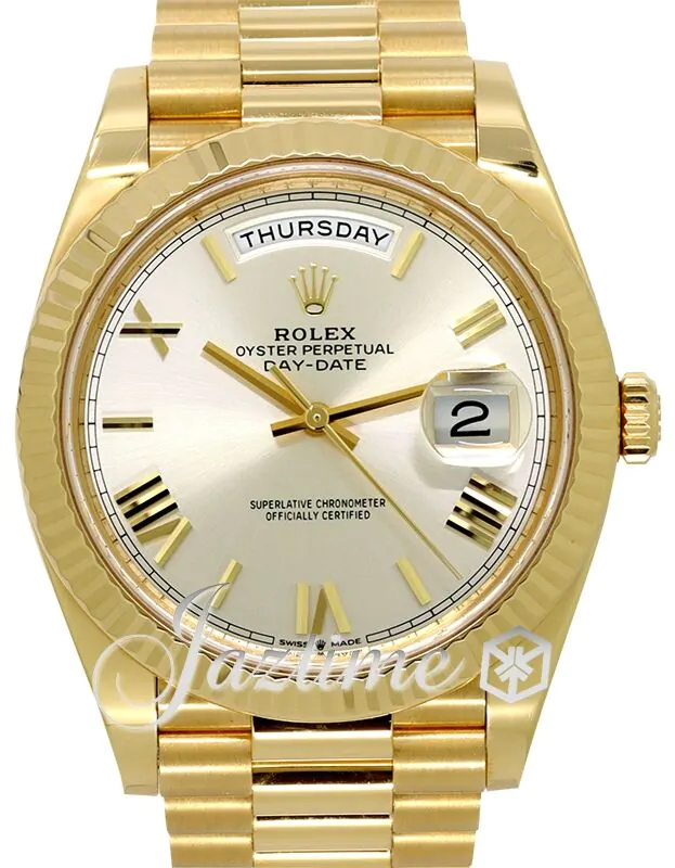 Rolex Day-Date 40 President Yellow Gold Silver Roman Dial 228238