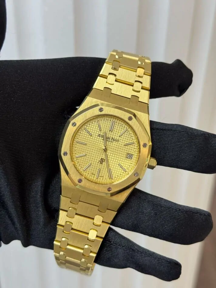 Audemars Piguet Royal Oak Extra-Thin Yellow Gold Dial 39mm 15202BA