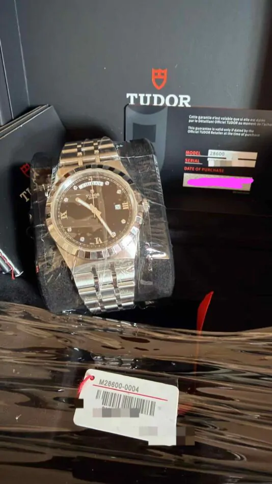 tudor ロイヤル 41ミリ　黒文字盤 Tudor Royal Steel 41mm Black Diamond Dial M28600-0004 - BRAND NEW